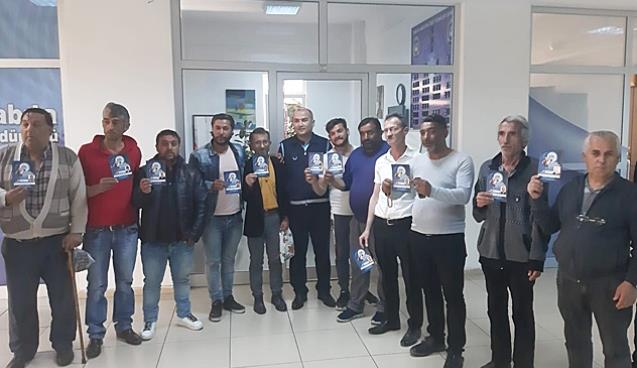 Davulcular kartları ile hazır...