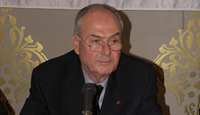 Tümer Özenç, hayatını kaybetti.