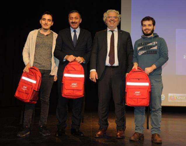AFAD Başkan Yardımcısı Hamza Taşdelen BEÜ’de konferans verdi