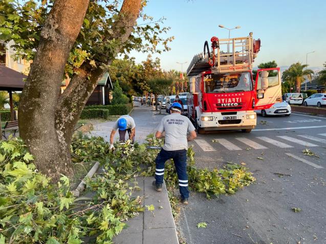 KDZ. EREĞLİ BELEDİYESİ, FIRTINAYA KARŞI TEYAKKUZDA!