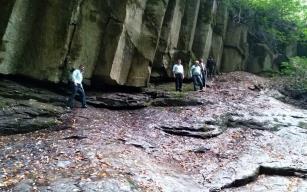Ayağı kayan il genel meclisi üyesini muhtar kurtardı..