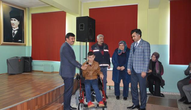 Öğrencilerden örnek davranış