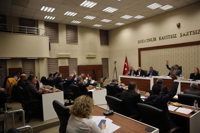 Meclis’te 12 madde görüşüldü