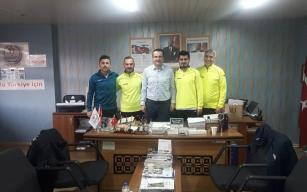 Altyapı hocaların Gençlik Spor İlçe Müdürüne ziyaret