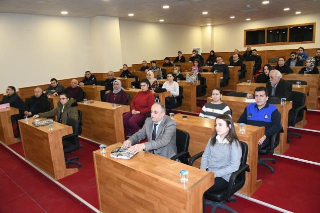 Belediye personeline “Kamuda Etik İlkeler” semineri verildi