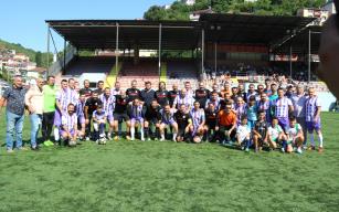 Sevgi, Barış, Dostluk maçı oynandı..