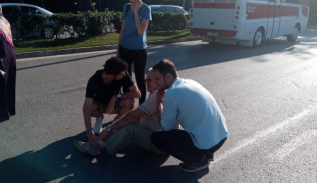 Hızını alamayan sürücü yaya geçidinde yaşlı adama çarptı 