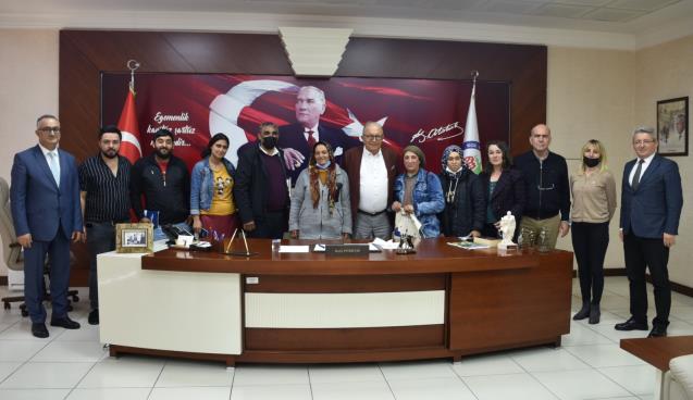 BAŞKAN POSBIYIK, ROMAN VATANDAŞLARI AĞIRLADI