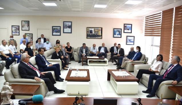 CHP’Lİ VEKİLLER KDZ. EREĞLİ BELEDİYESİ’Nİ ZİYARET ETTİ
