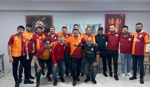 Bayrağı ünlü taşıyacak...