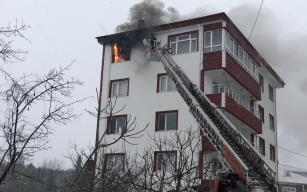 Alaplı'da şiddetli hortum yangın çıkarttı