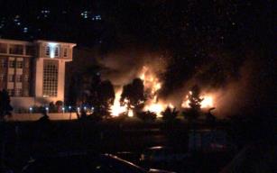 Kaymakamlık önünde YANGIN!..