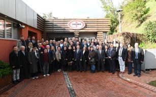 ERDEMİR ÇALIŞAN GAZETECİLERİ KUTLADI