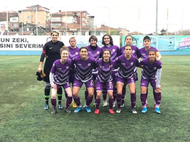 KIZLAR SON SANİYE GOLÜNE ENGEL OLAMADI 3-2